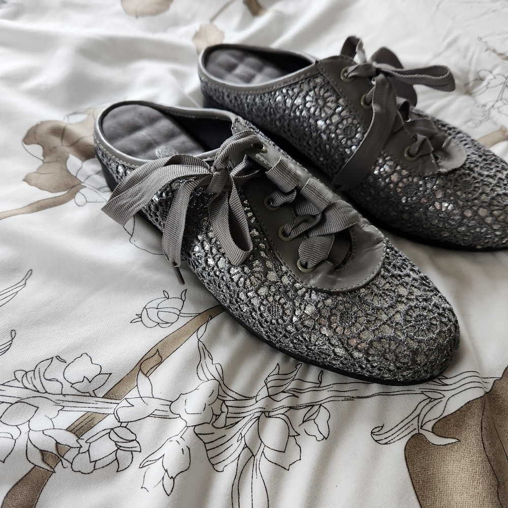 Silver mule